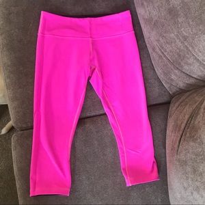 Lululemon Athletica reversible capris